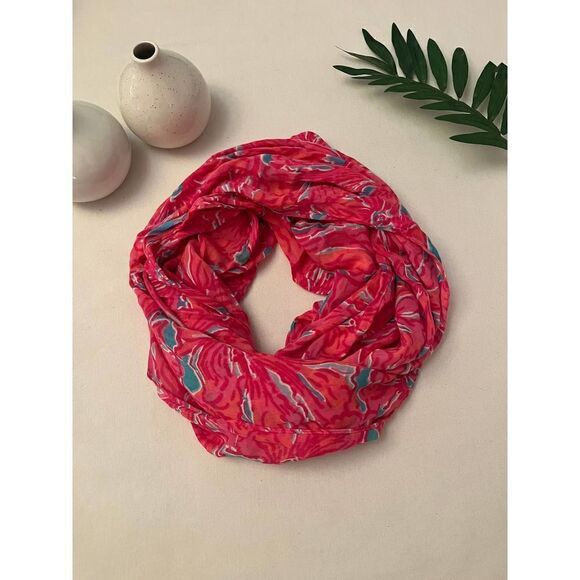 Lilly Pulitzer Riley Infinity Scarf - Picture 3 of 6